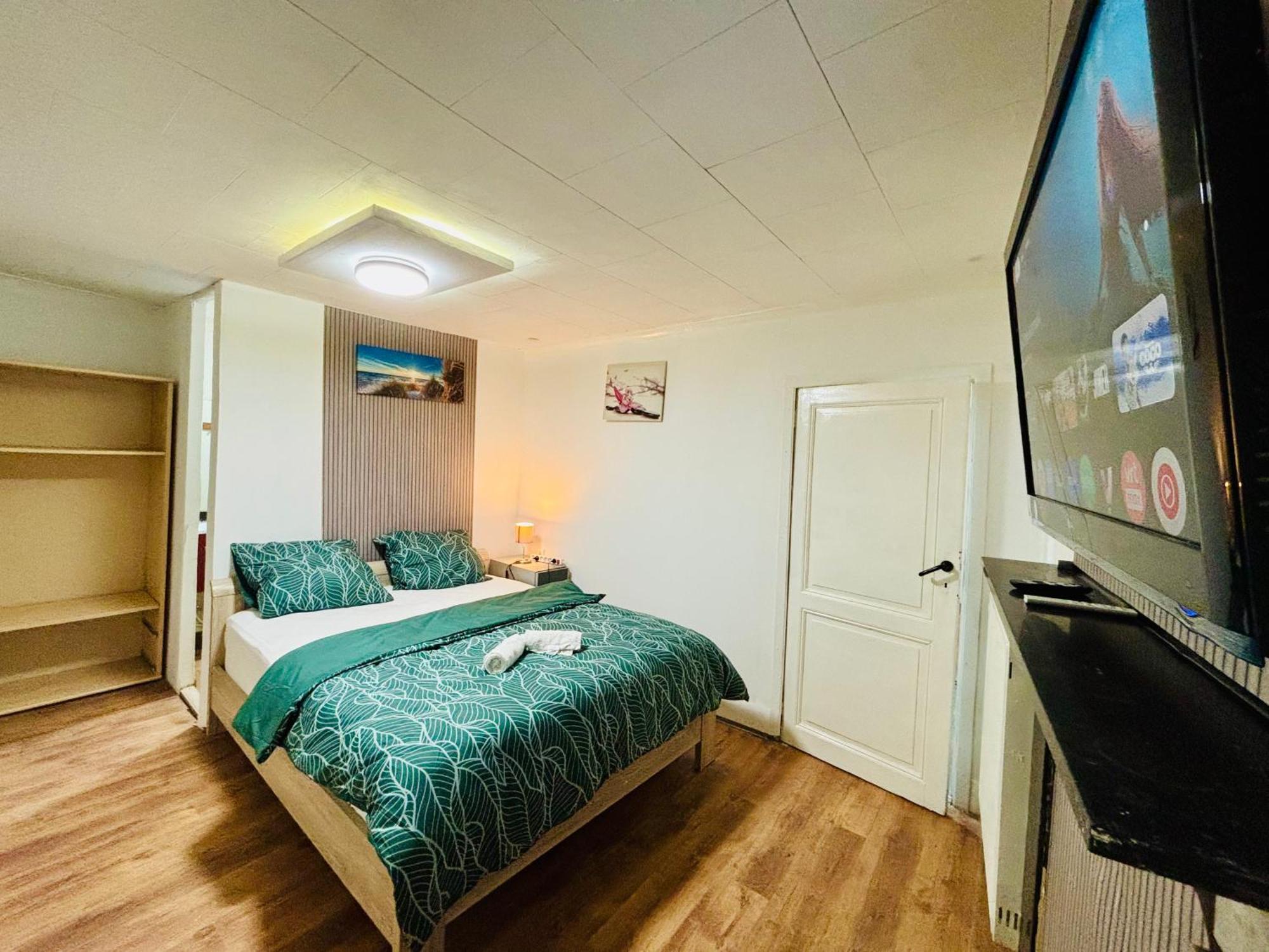 Cozy&Calm Room With Ensuite Heers Eksteriør billede